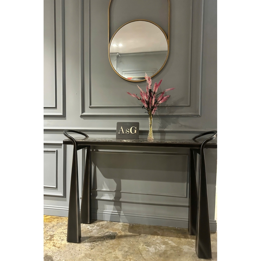 Opera console